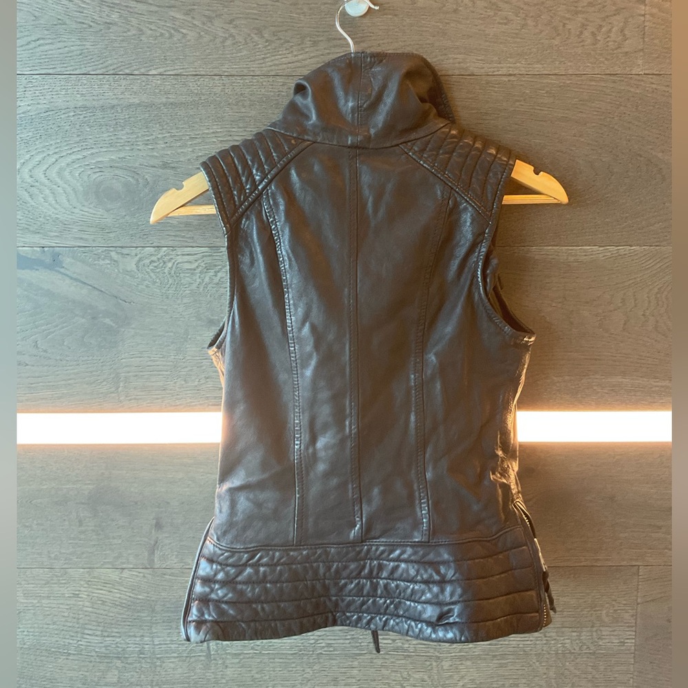 AllSaints Lamb Leather Biker Moto Jacket Sleeveless Vest Quilted Collar Vents - Picture 4 of 7